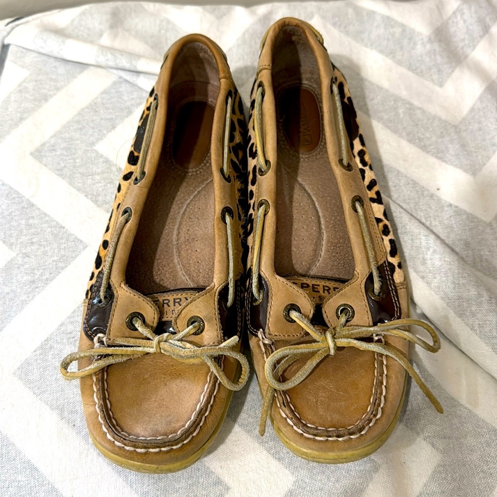 Sperry Women Flats Jaguar Print Size 8 (black/white)